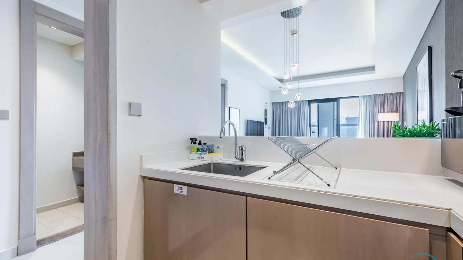 شقة Stylish 1Br In Damac Towers By Paramount B, Business Bay By Deluxe Holiday Homes دبي