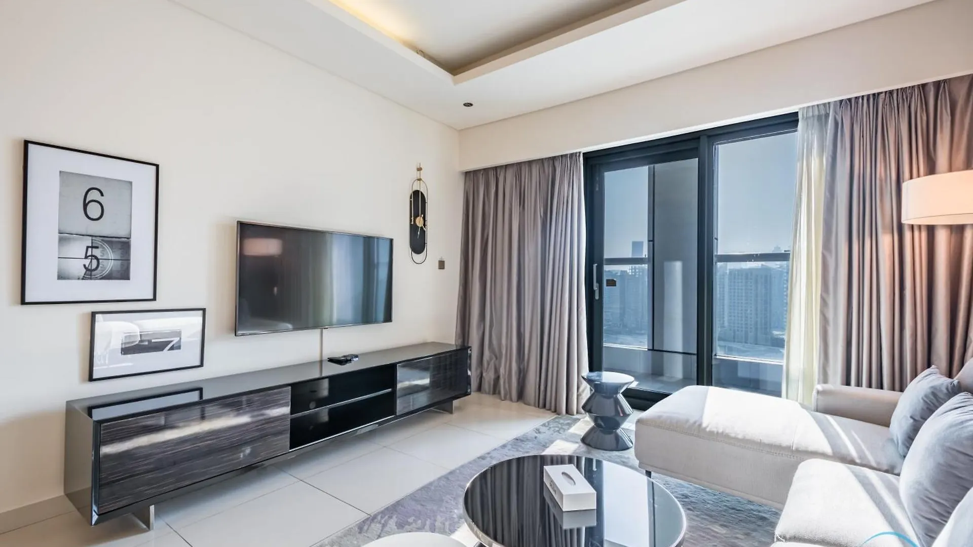 Stylish 1Br In Damac Towers By Paramount B, Business Bay By Deluxe Holiday Homes دبي 0*,