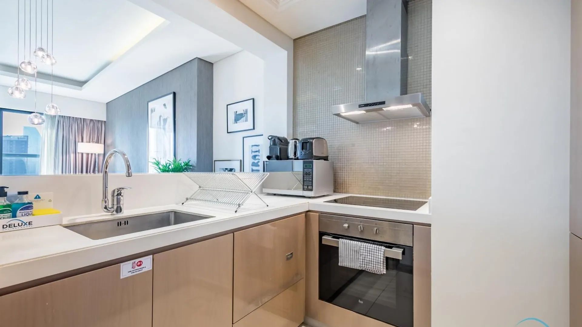 شقة Stylish 1Br In Damac Towers By Paramount B, Business Bay By Deluxe Holiday Homes دبي